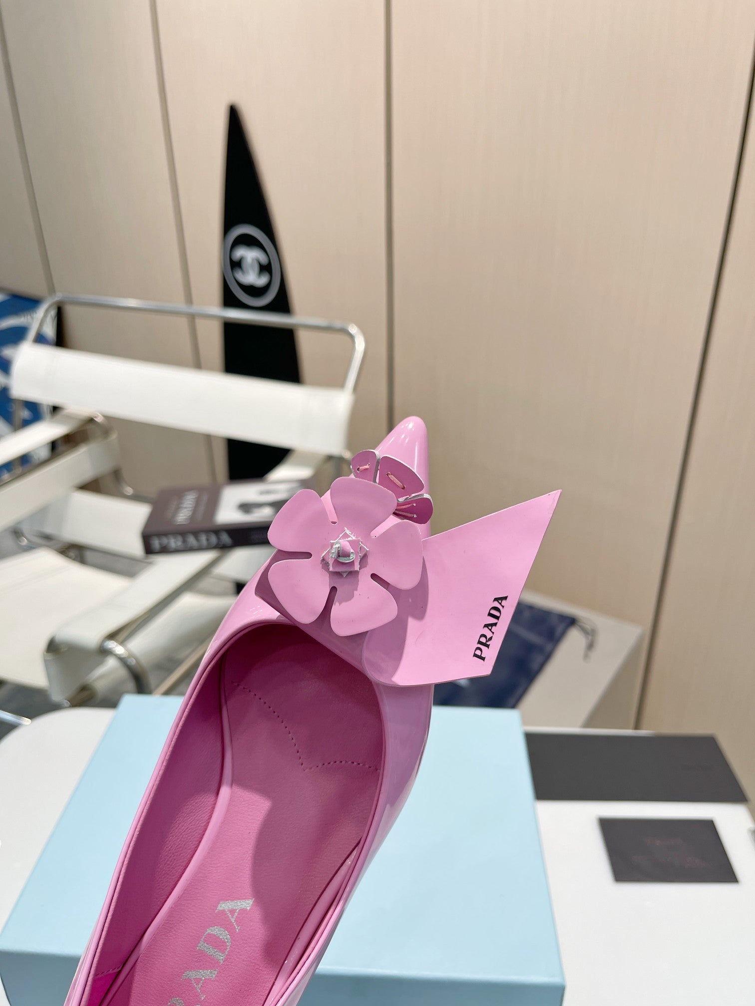 PRADA BALLET FLATS POINTED TOE IN PINK SHINY CALFSKIN ATTACHED FLOWERS