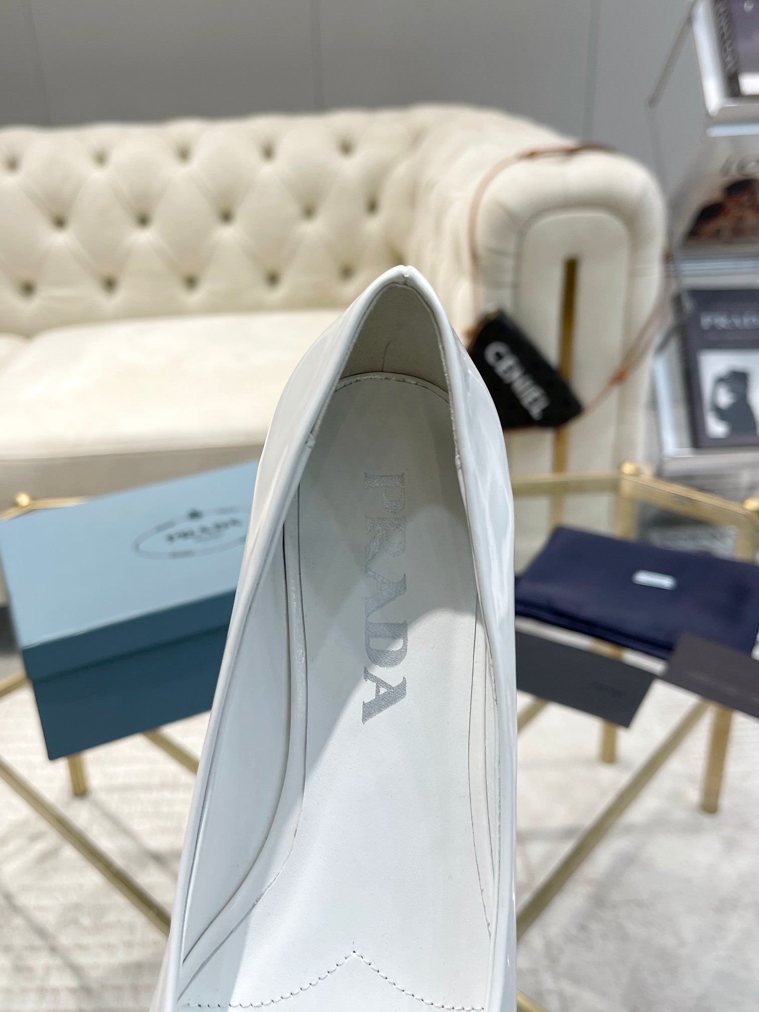 PRADA BALLET FLATS ATTACHED CREATIVE FLOWERS IN WHITE PATENT CALFSKIN