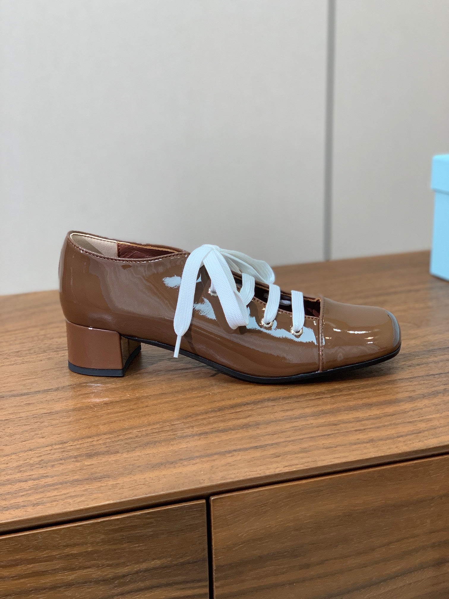 PRADA LACE-UP HIGH SHOES IN PECAN BROWN GLOSSY CALFSKIN