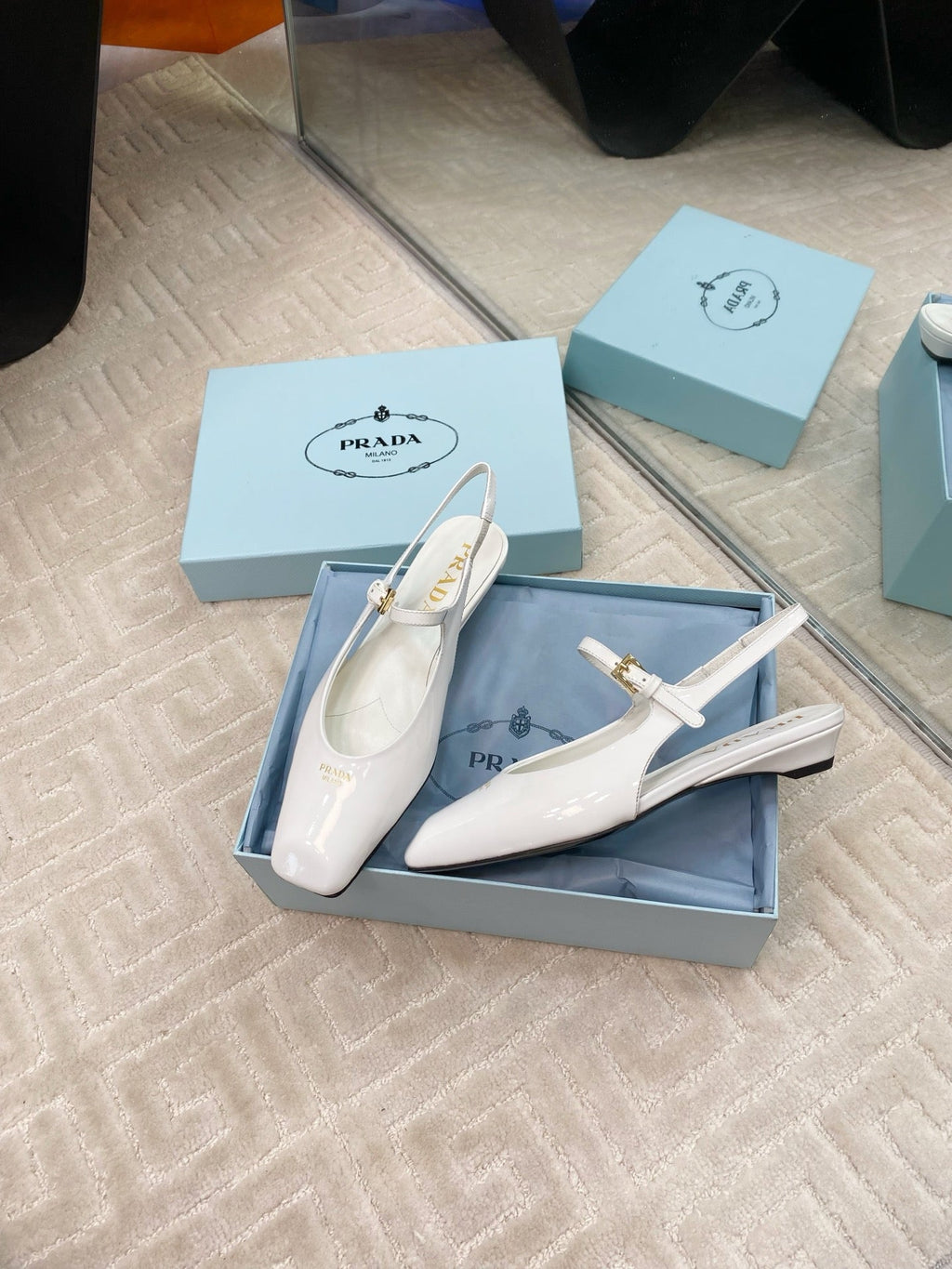 PRADA MARY JANE SLINGBACK SQUARE TOE IN WHITE PATENT SHEEPSKIN