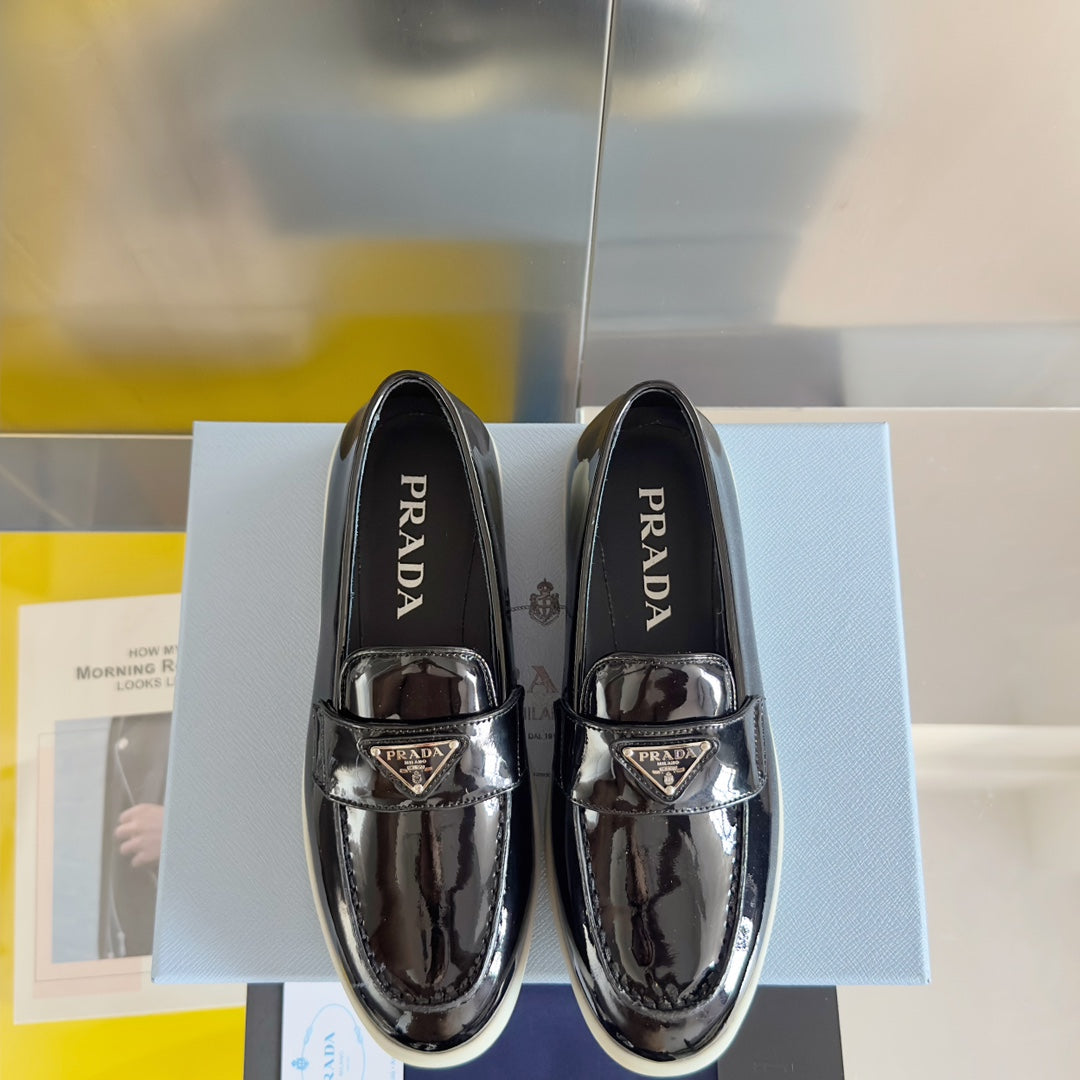 PRADA Pra Black Patent Leather Loafers 25mm Rubber Sole
